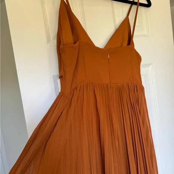 Fame and Partners Quinn bridesmaids dress - Picture 4 of 6